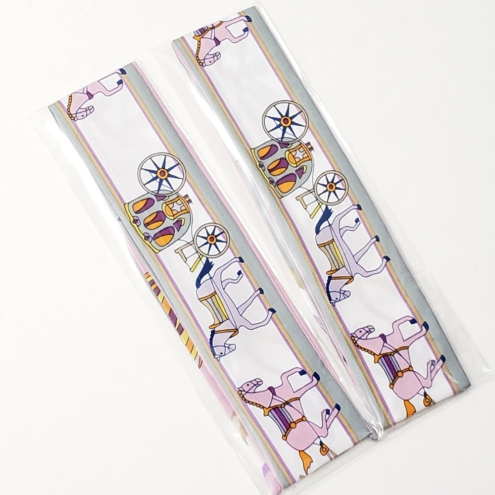 ⤵⤵2pcs Exquisite Horse Design Cotton Scarves